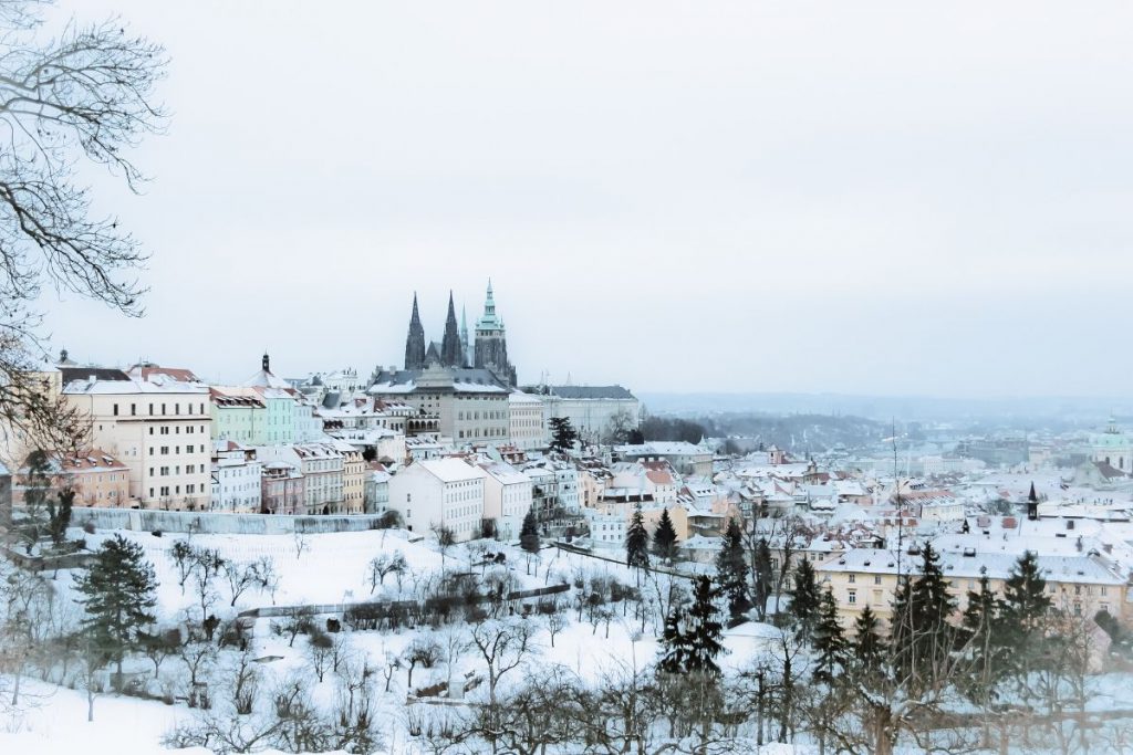 winter_prague_FareBuzz